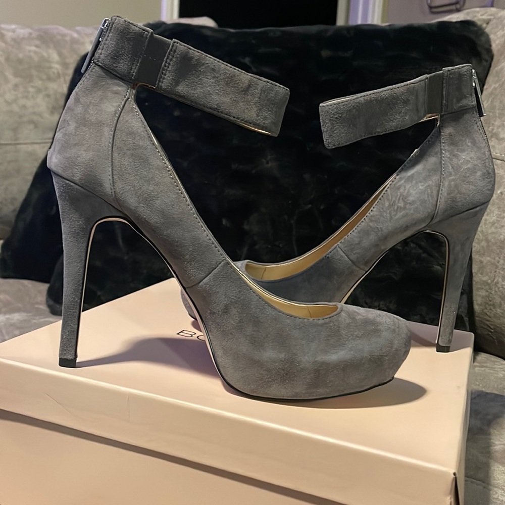Brand New BCBGeneration Gray Suede Platform Heels 11M